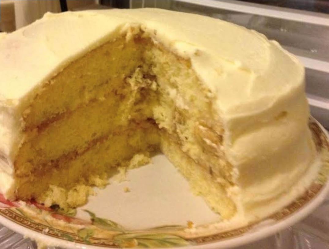 Banana Cake - Iris Bonanno